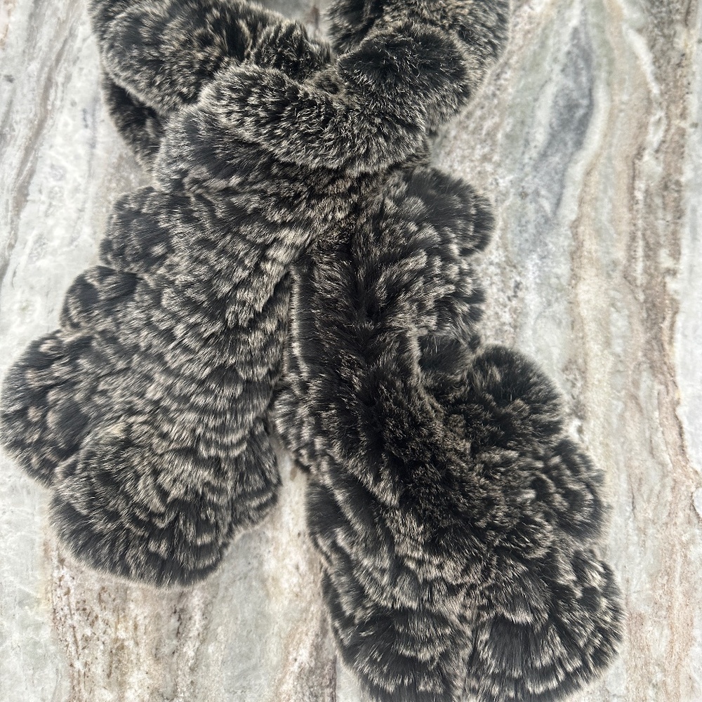 NWOT Rabbit Fur Wrap